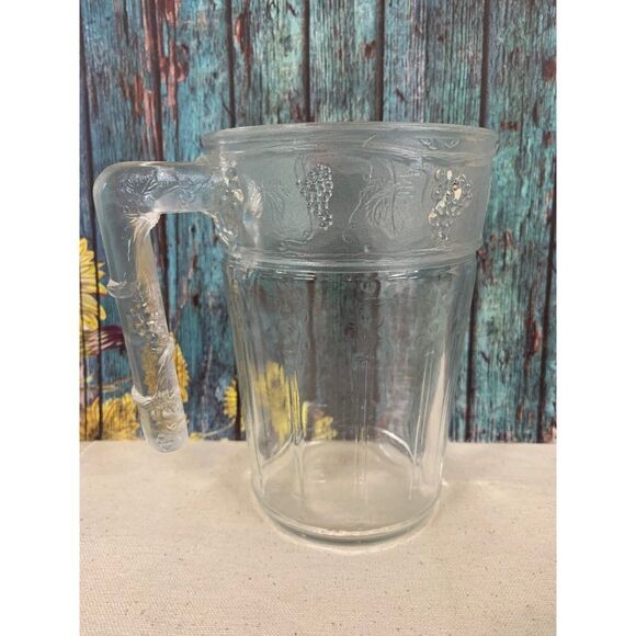 𝅺Vintage French Pressed Glass Clear Pitcher - Picture 3 of 4